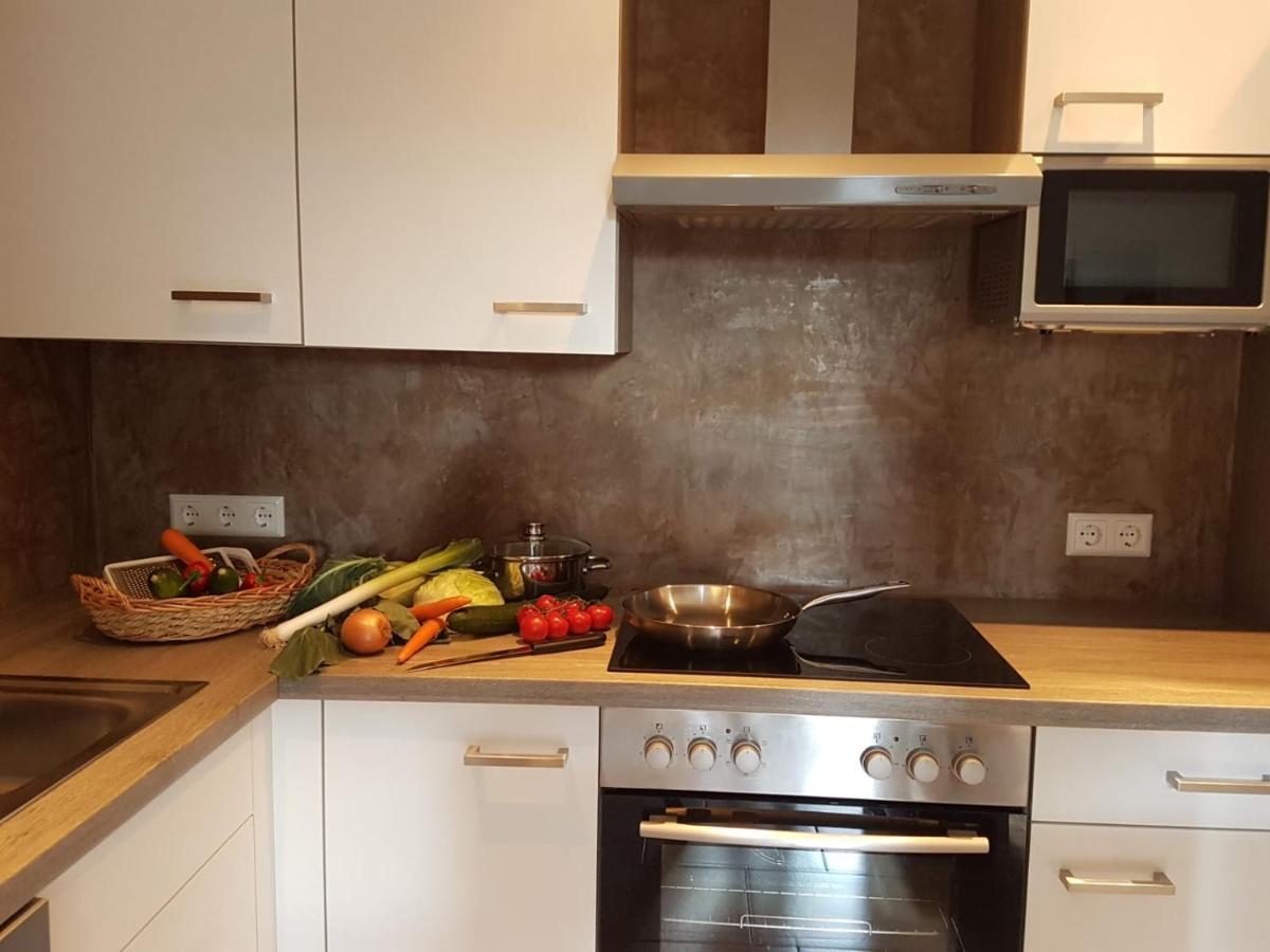 Ferienwohnung Burgblick Im Neuffener Tal Mit Sauna Und Wallbox Frickenhausen  Exterior foto